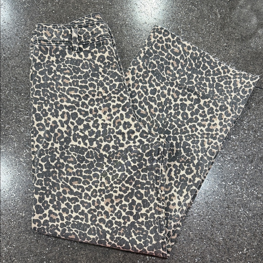 High Wasted Leopard Print Wide Leg Pants